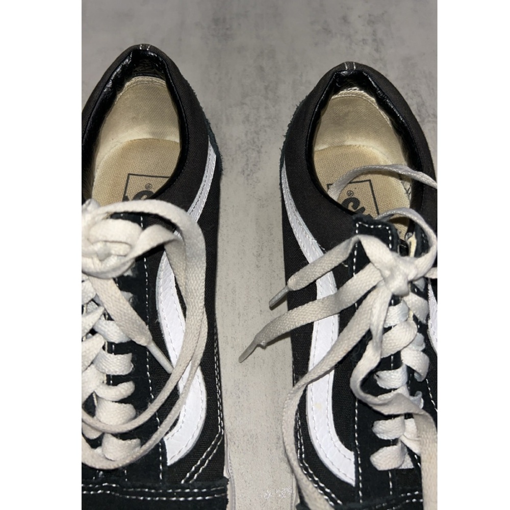 Old Skool Vans Black and White - Picture 5 of 9